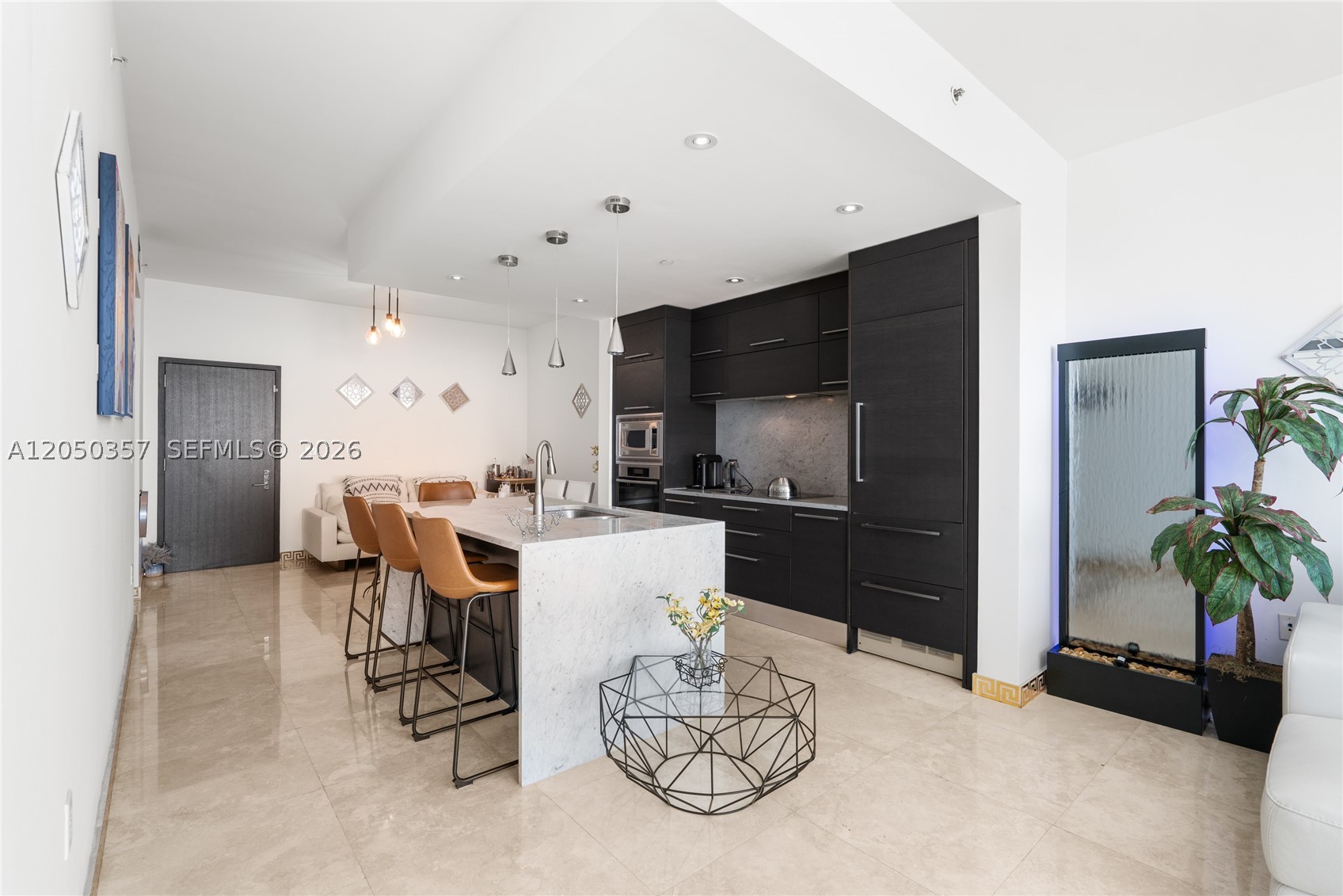 900 Biscayne Blvd #3704, Miami FL 33132