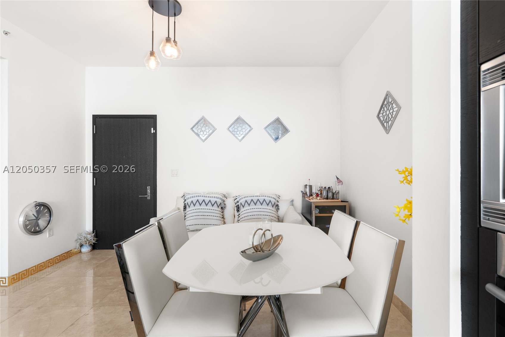 900 Biscayne Blvd #3704, Miami FL 33132