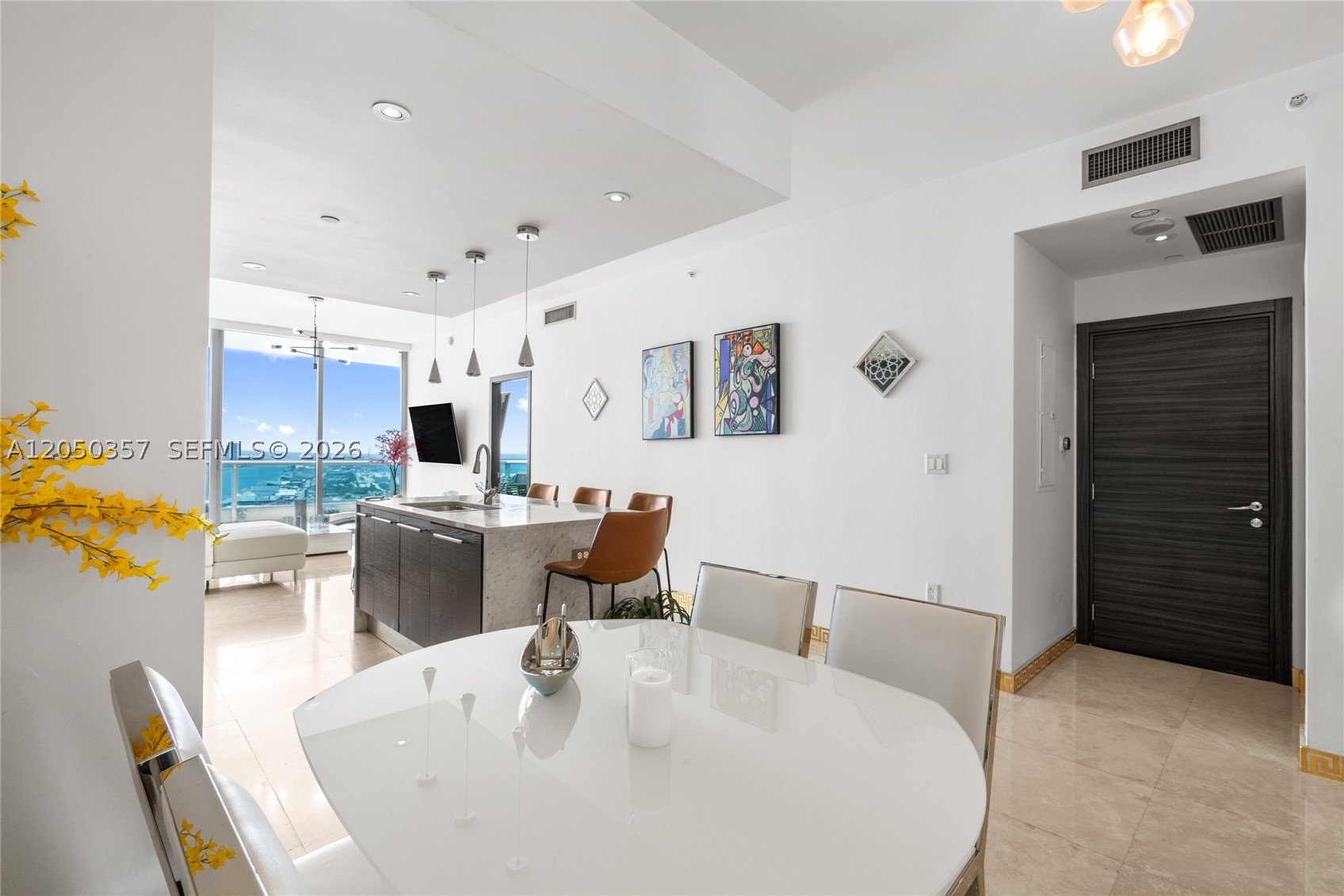 900 Biscayne Blvd #3704, Miami FL 33132