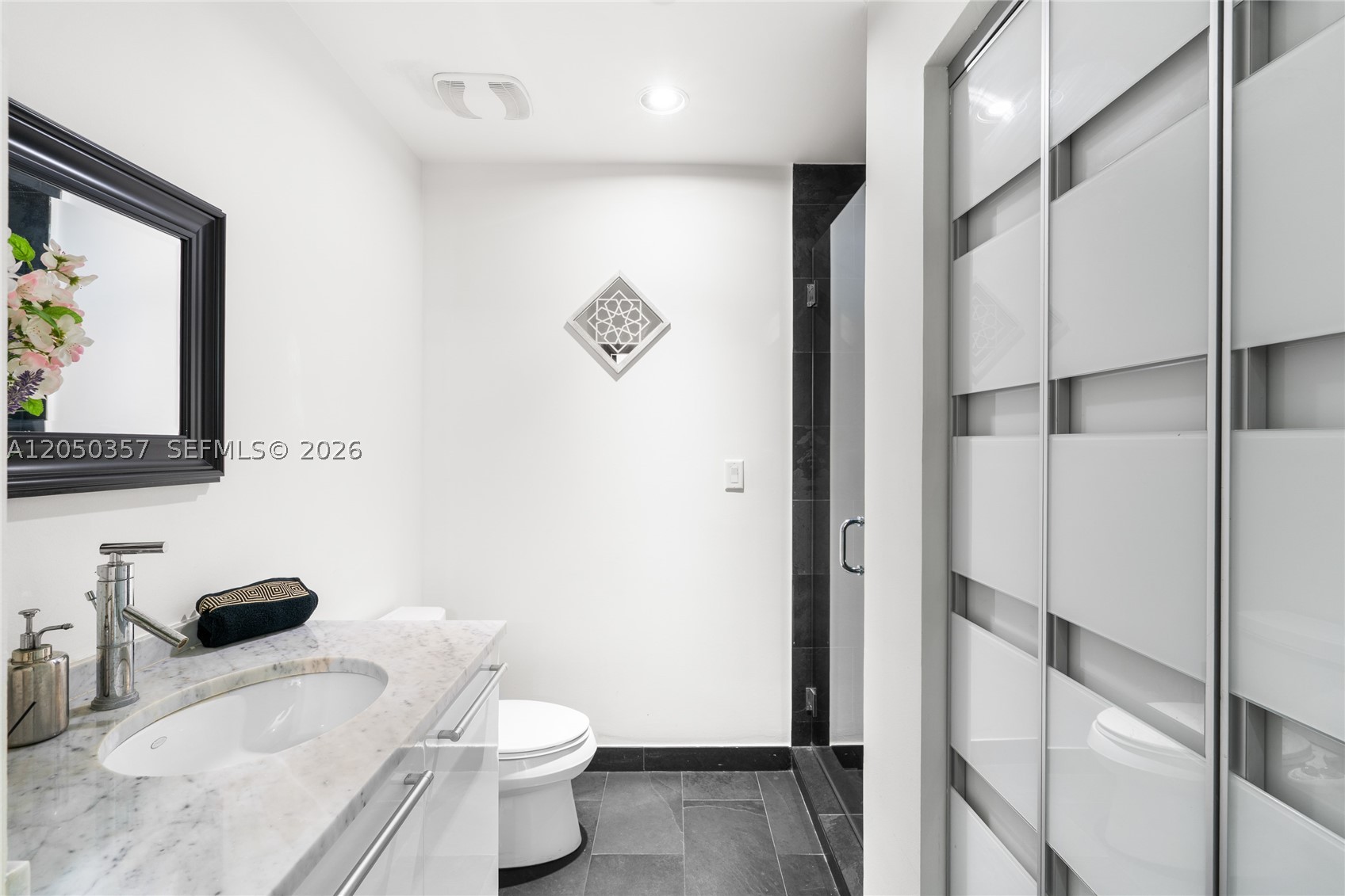 900 Biscayne Blvd #3704, Miami FL 33132