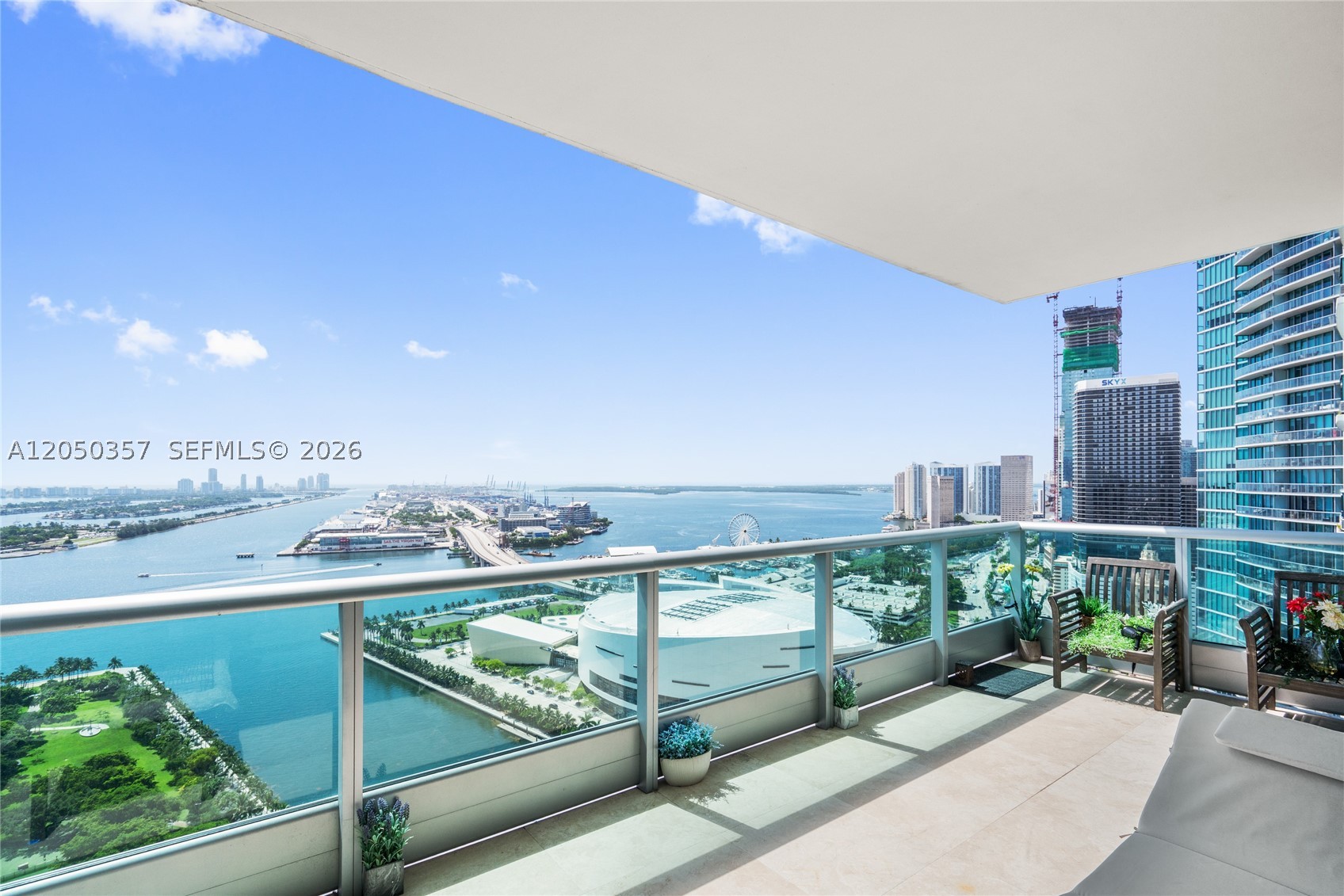 900 Biscayne Blvd #3704, Miami FL 33132