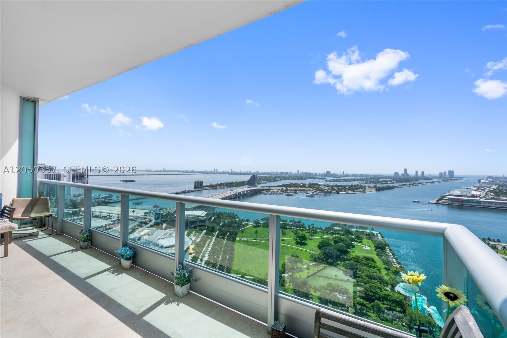 900 Biscayne Blvd #3704, Miami FL 33132