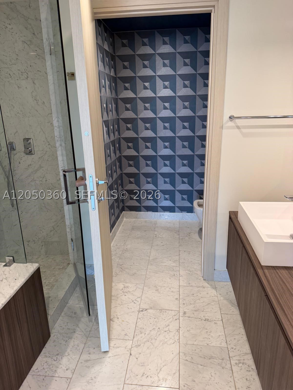 1000 Brickell Plz #3308, Miami FL 33131
