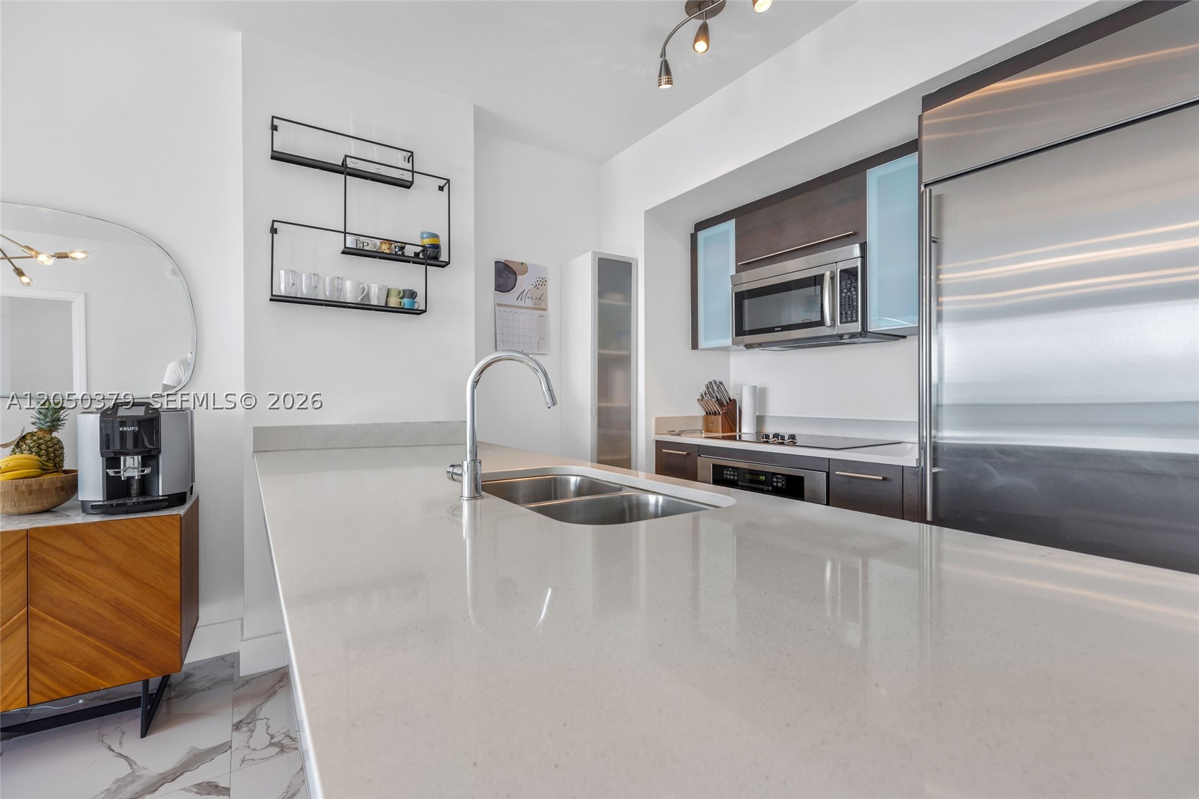 55 SE 6th ST #3807, Miami FL 33131