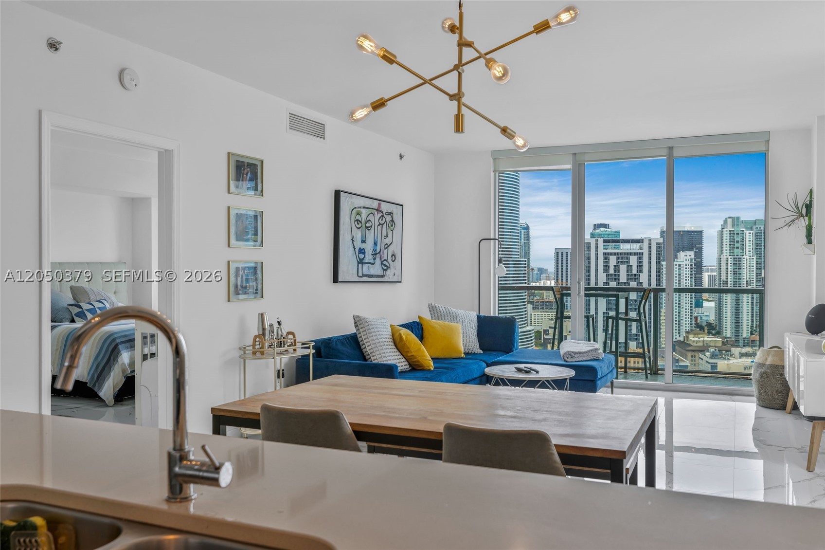 55 SE 6th ST #3807, Miami FL 33131