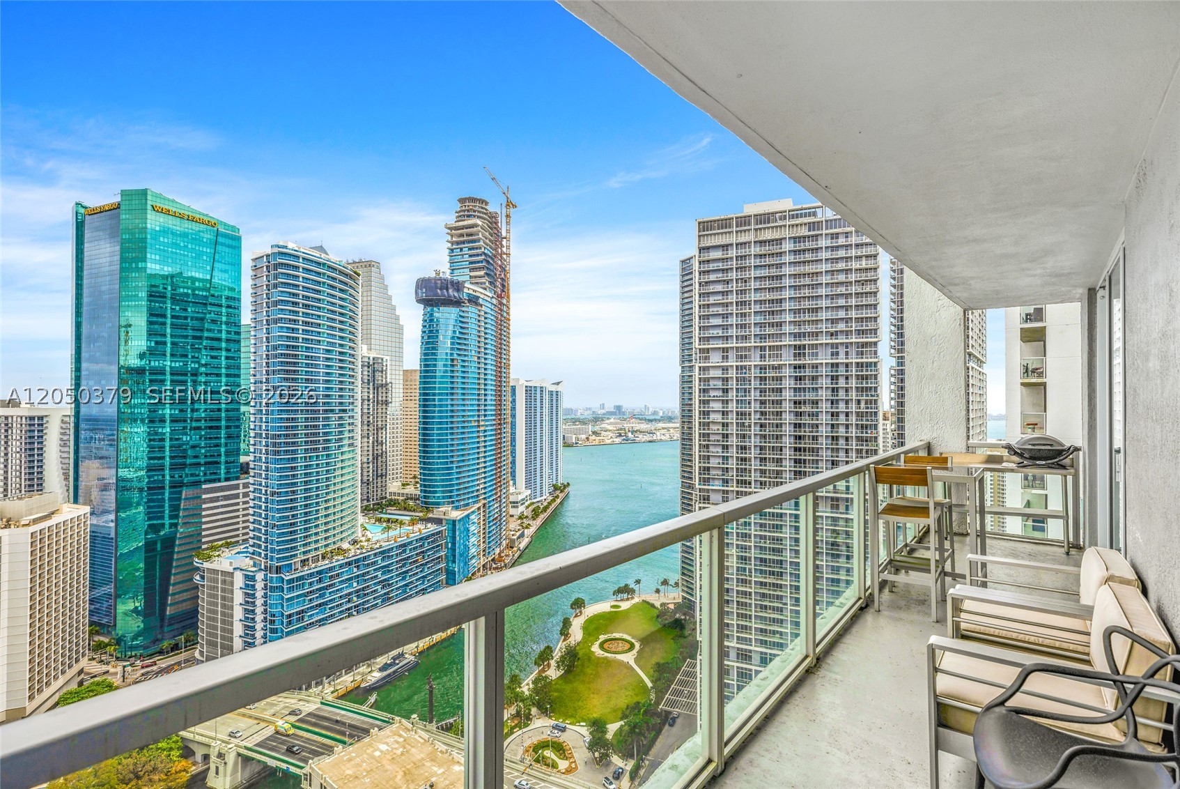 55 SE 6th ST #3807, Miami FL 33131