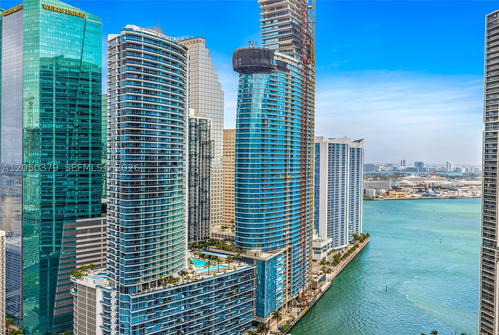 55 SE 6th ST #3807, Miami FL 33131