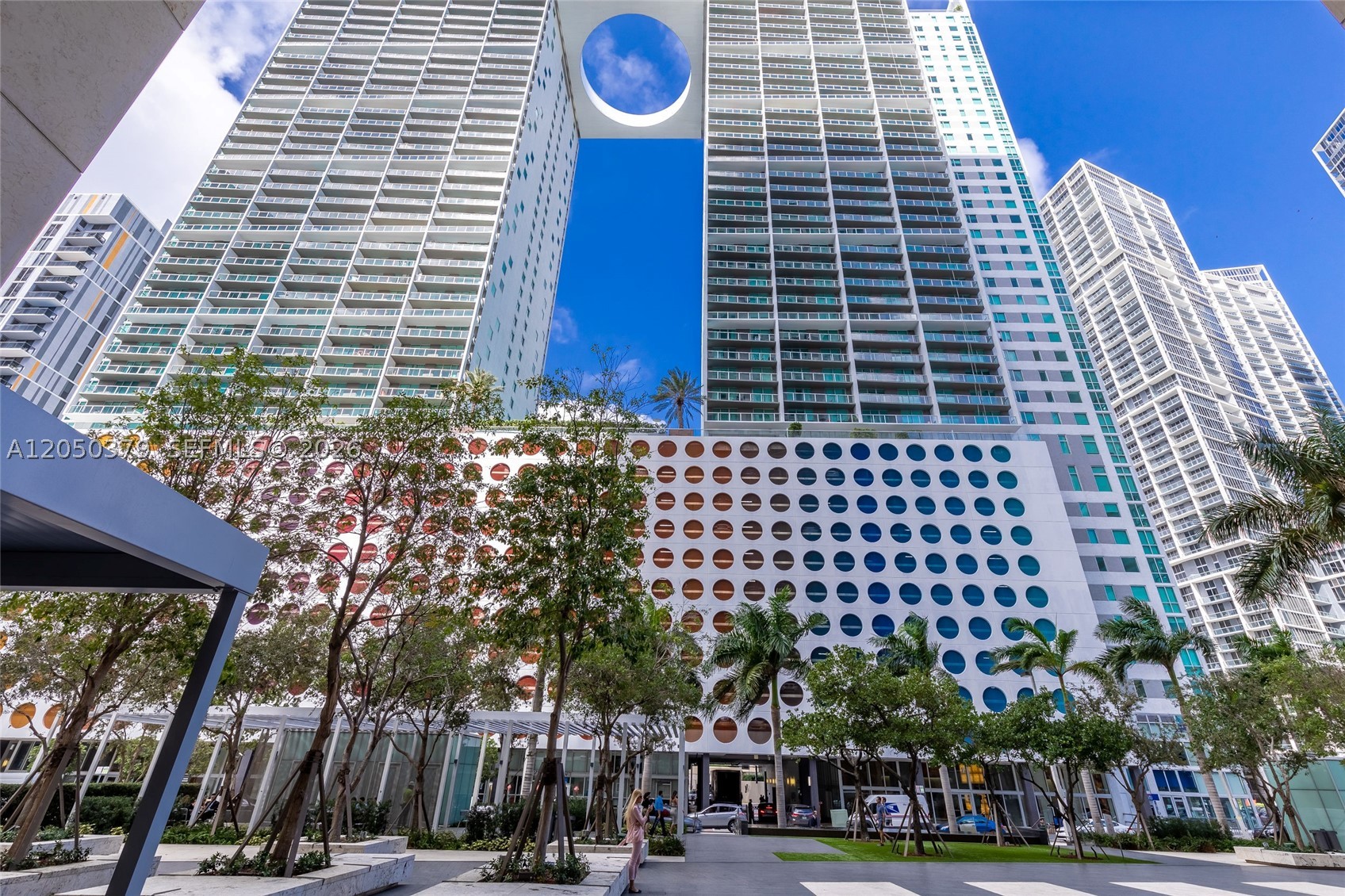55 SE 6th ST #3807, Miami FL 33131
