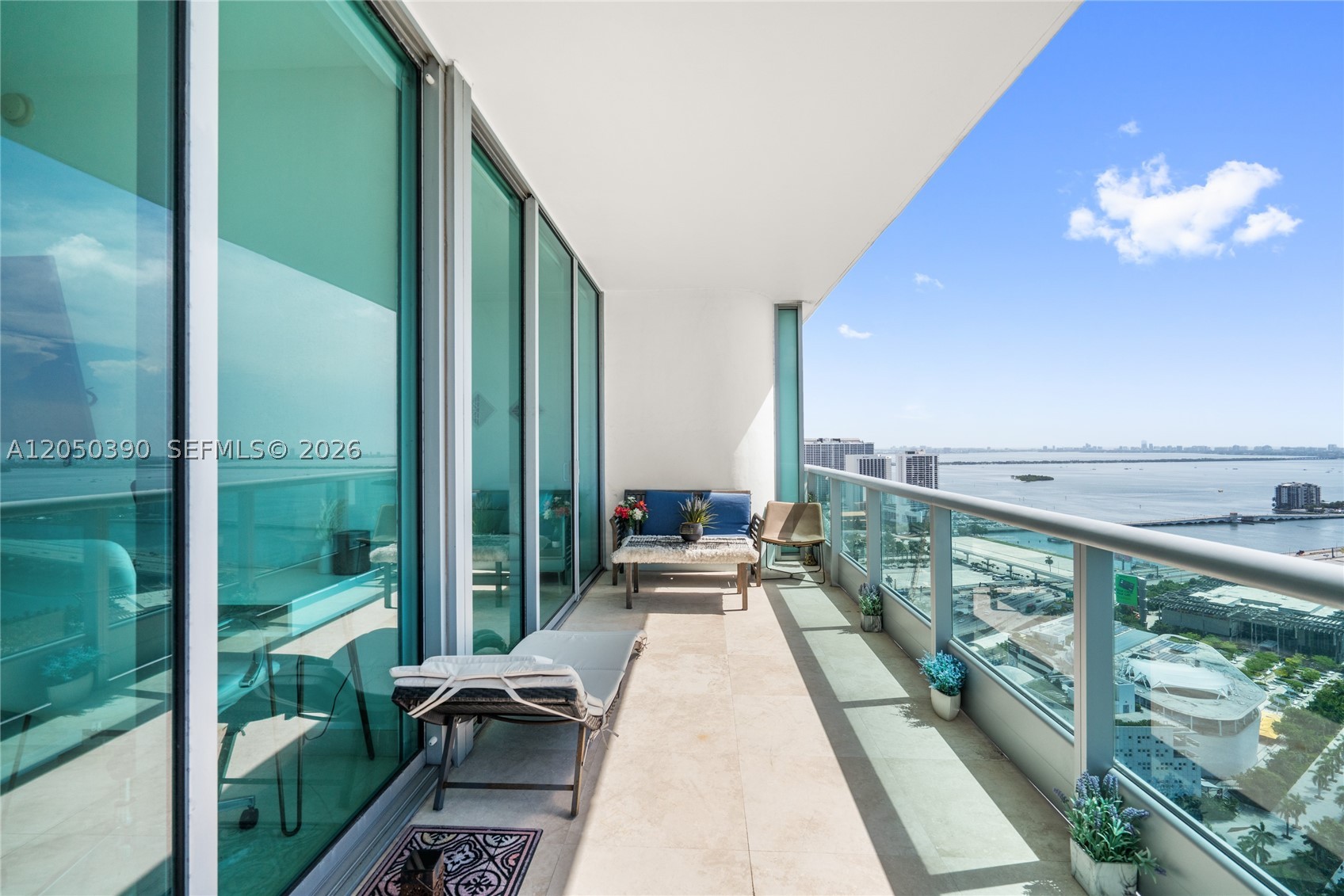 900 Biscayne Blvd #3704, Miami FL 33132