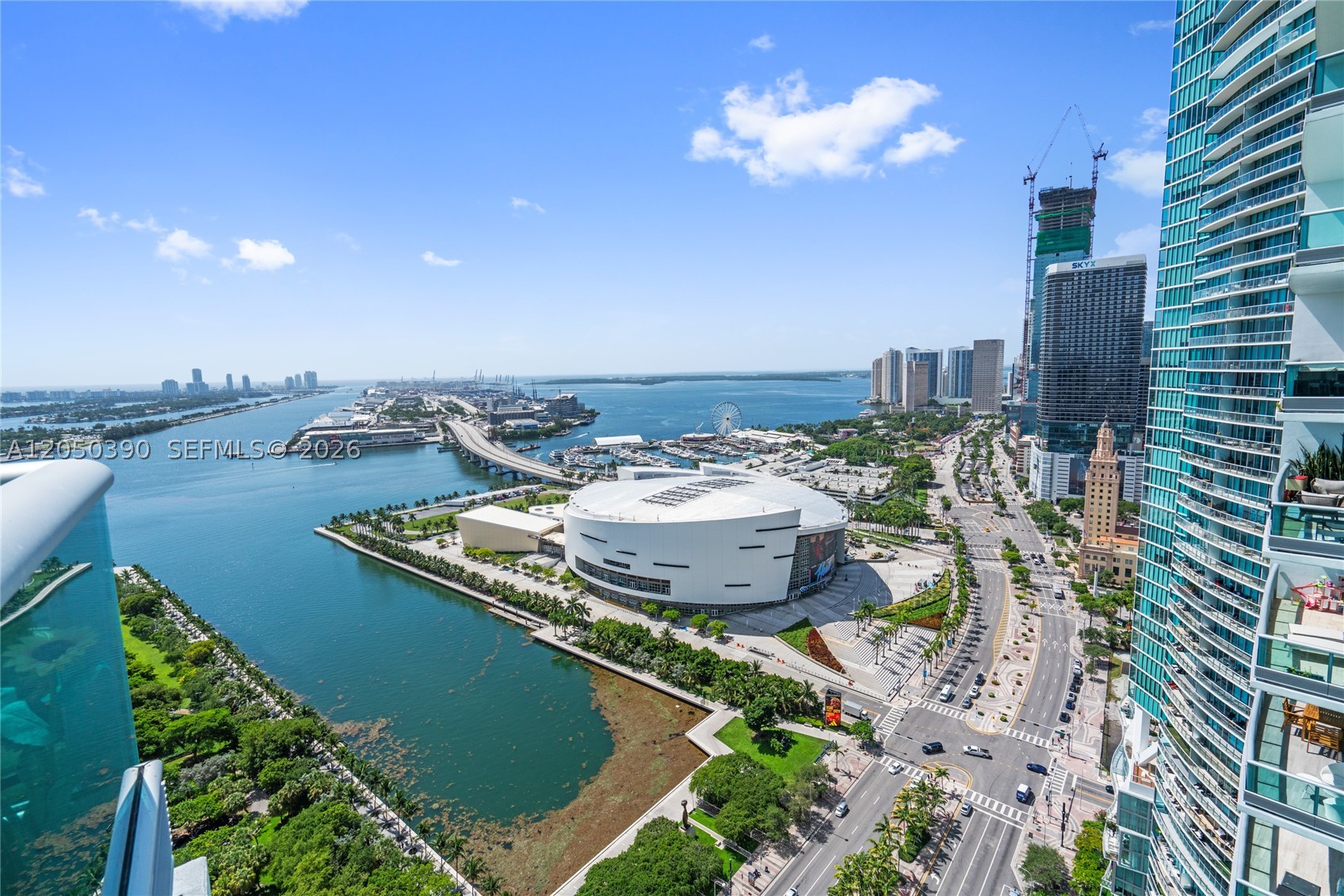 900 Biscayne Blvd #3704, Miami FL 33132