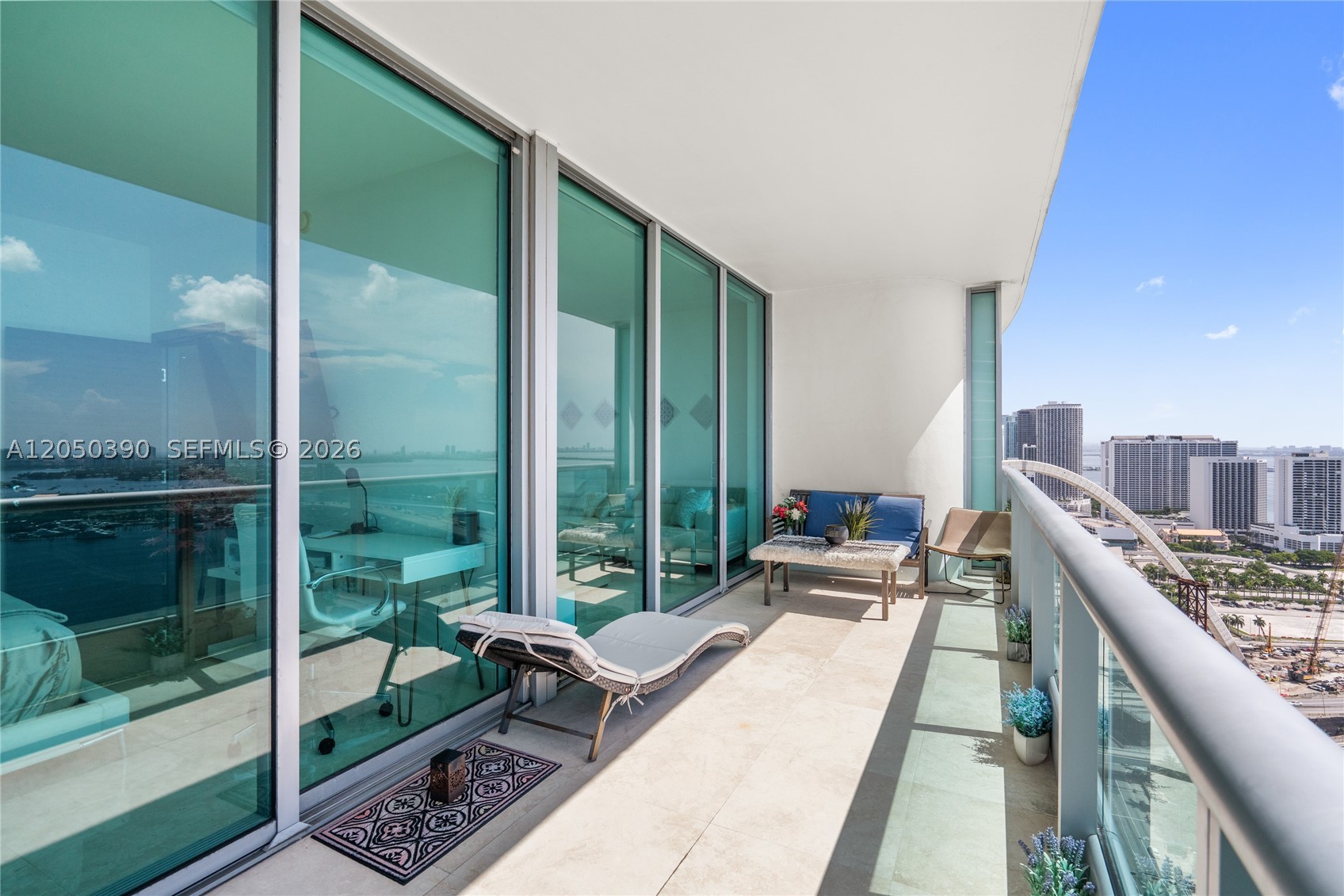 900 Biscayne Blvd #3704, Miami FL 33132