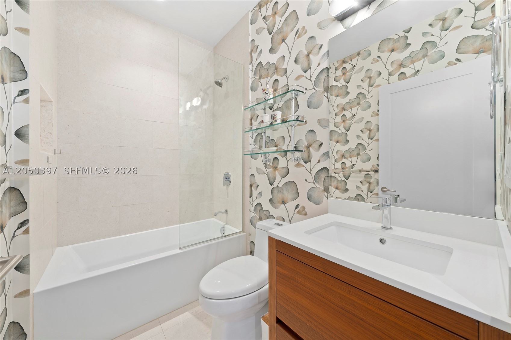 3581 E Glencoe St #403, Miami FL 33133