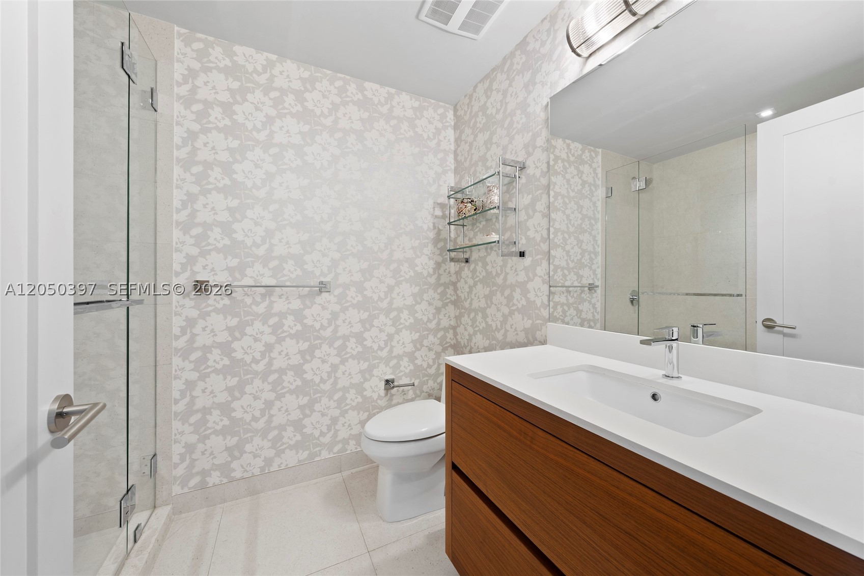 3581 E Glencoe St #403, Miami FL 33133