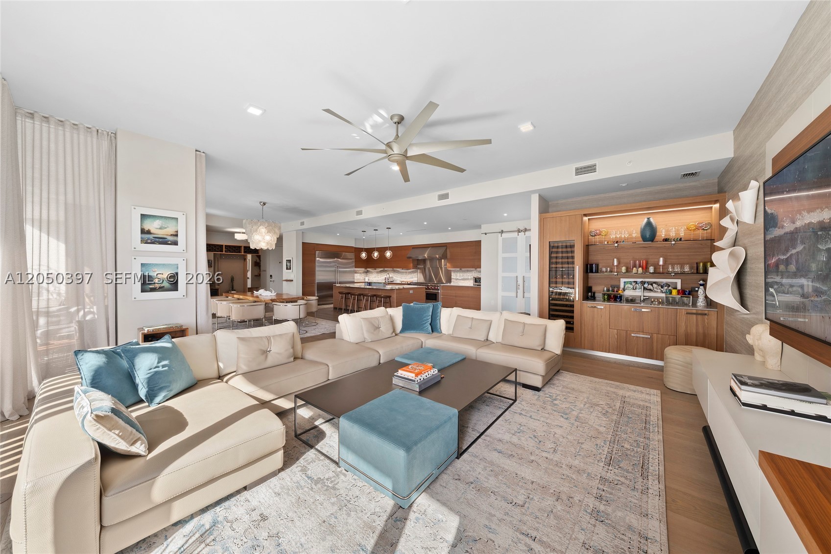 3581 E Glencoe St #403, Miami FL 33133