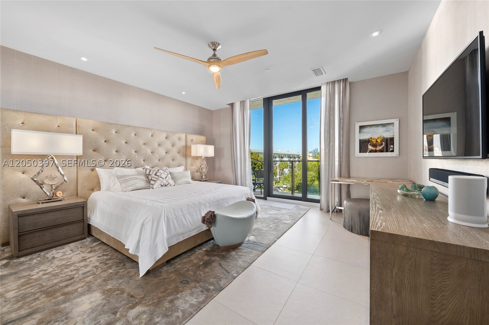 3581 E Glencoe St #403, Miami FL 33133