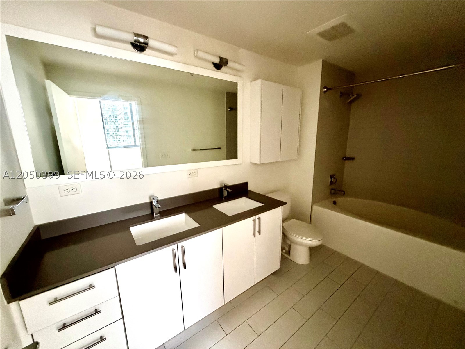 999 SW 1st Ave #1204, Miami FL 33130
