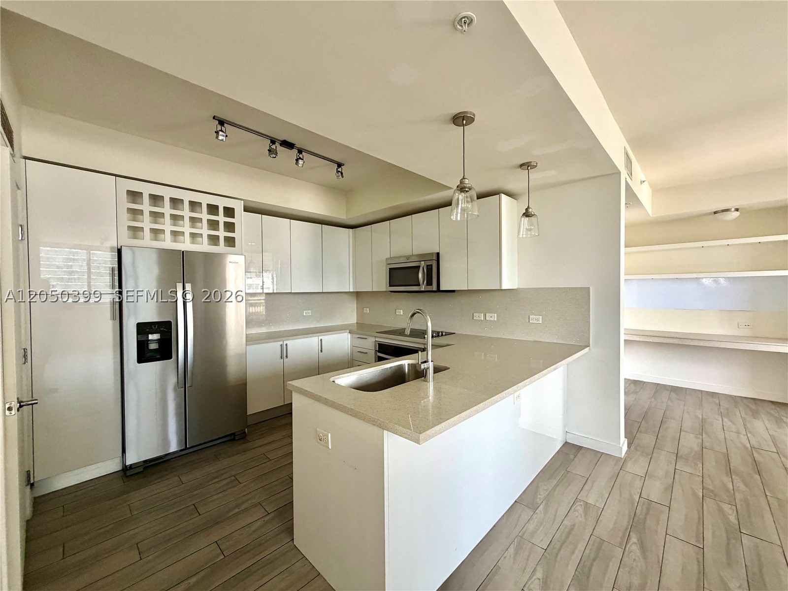 999 SW 1st Ave #1204, Miami FL 33130