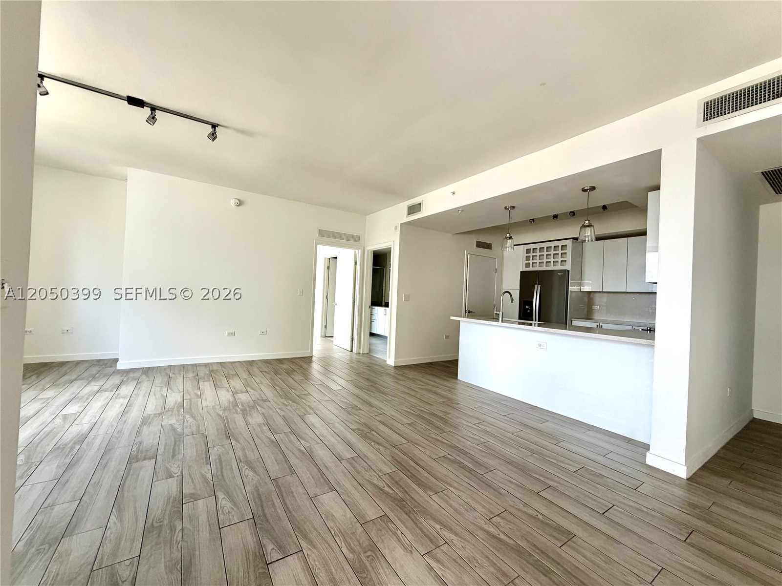 999 SW 1st Ave #1204, Miami FL 33130