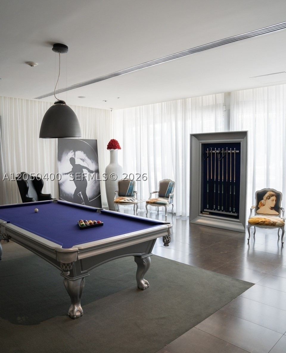 475 Brickell Ave #1012, Miami FL 33131