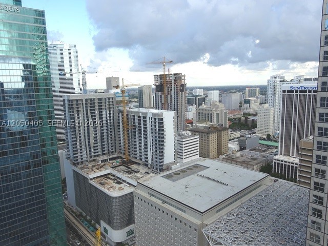 300 S Biscayne Blvd #T-3505, Miami FL 33131