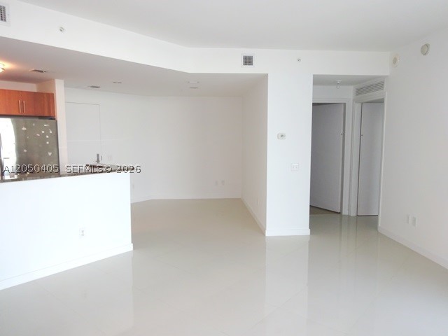 300 S Biscayne Blvd #T-3505, Miami FL 33131