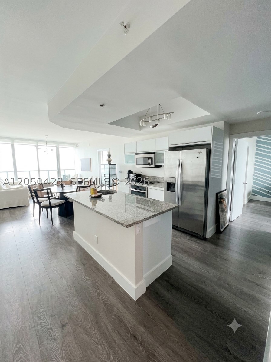888 Biscayne Blvd #4005, Miami FL 33132