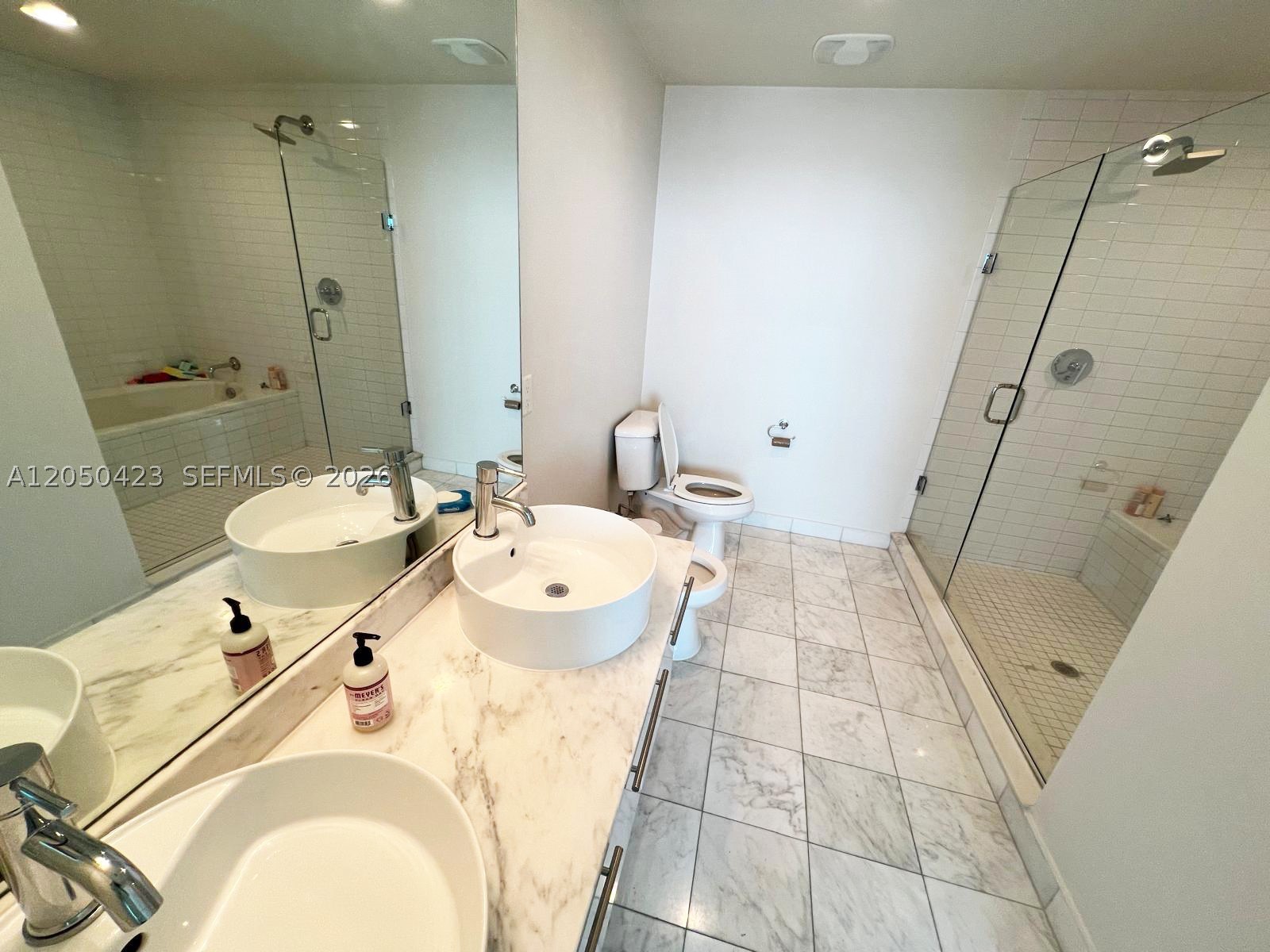 888 Biscayne Blvd #4005, Miami FL 33132