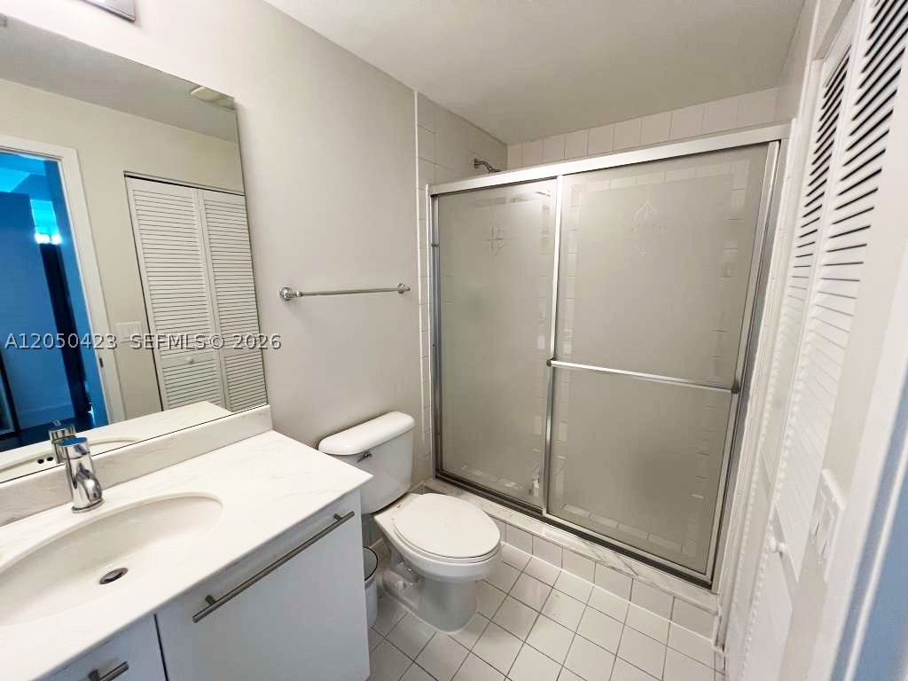 888 Biscayne Blvd #4005, Miami FL 33132