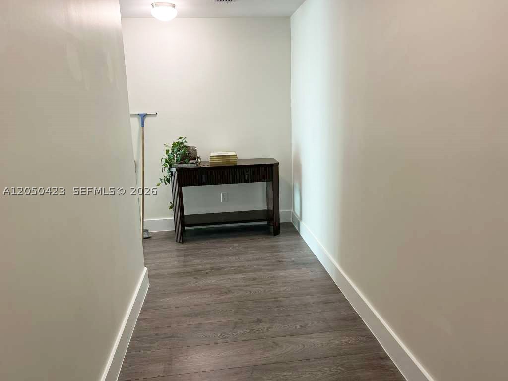 888 Biscayne Blvd #4005, Miami FL 33132