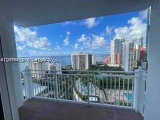 185 SE 14th Ter #1904, Miami FL 33131