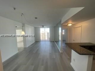 185 SE 14th Ter #1904, Miami FL 33131