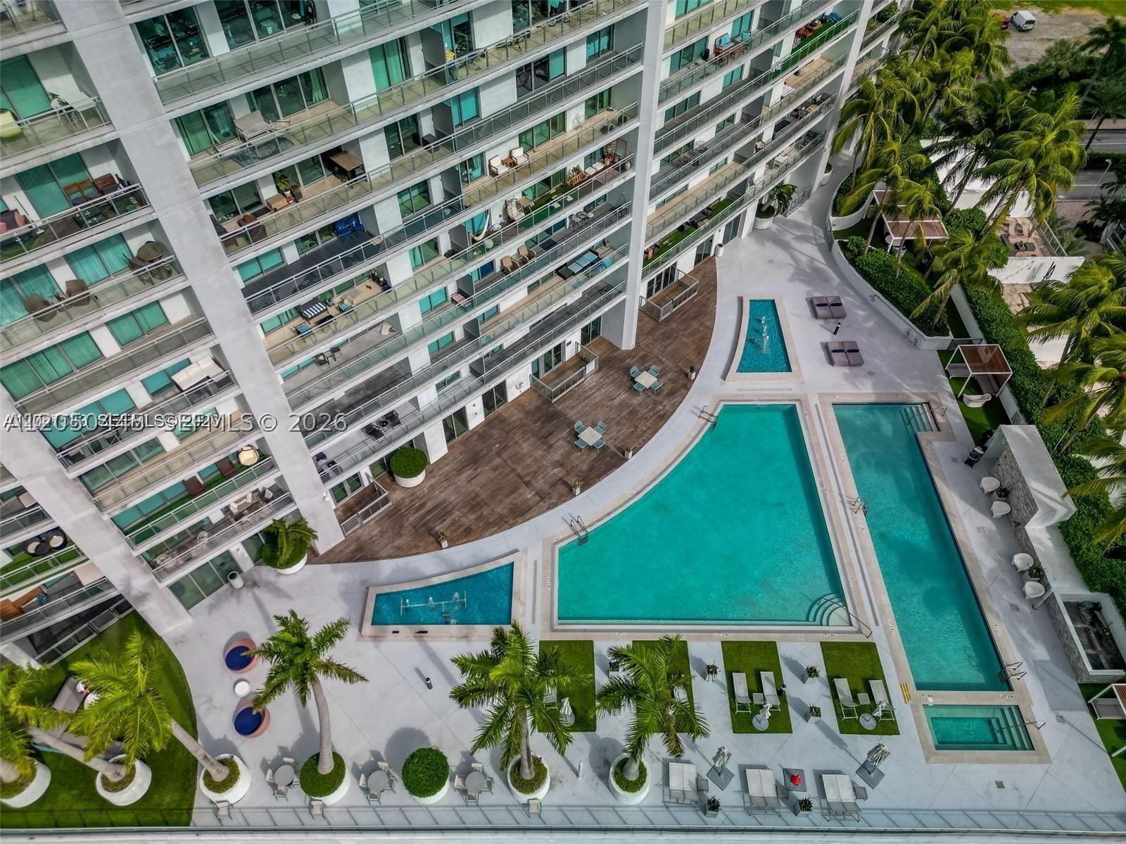 90 SW 3rd St #3703, Miami FL 33130
