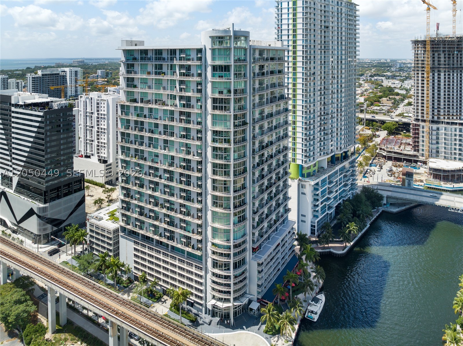 690 SW 1st Ct #1706, Miami FL 33130