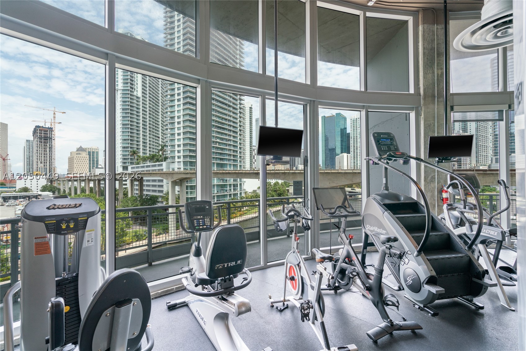 690 SW 1st Ct #1706, Miami FL 33130