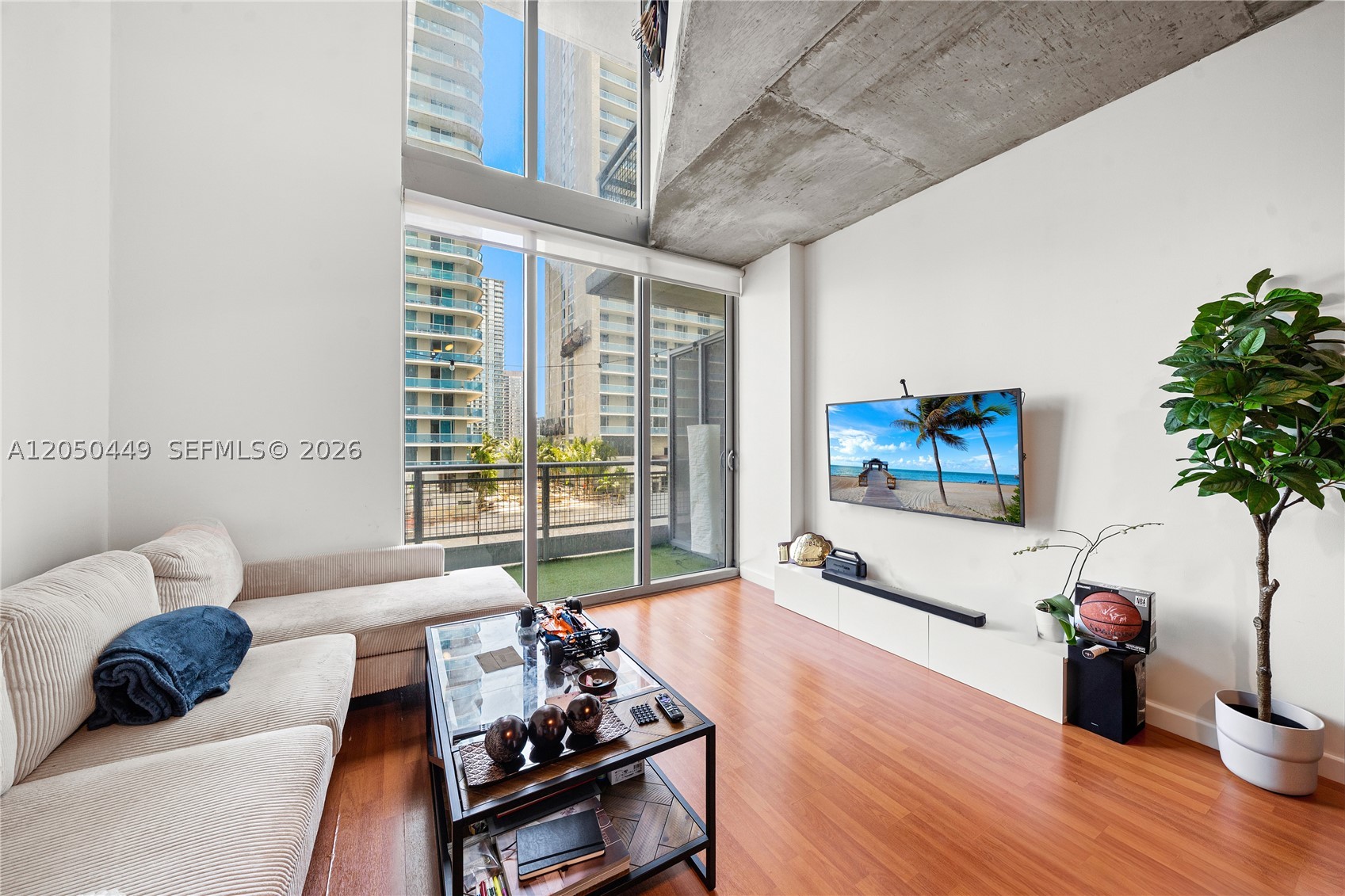 690 SW 1st Ct #1706, Miami FL 33130