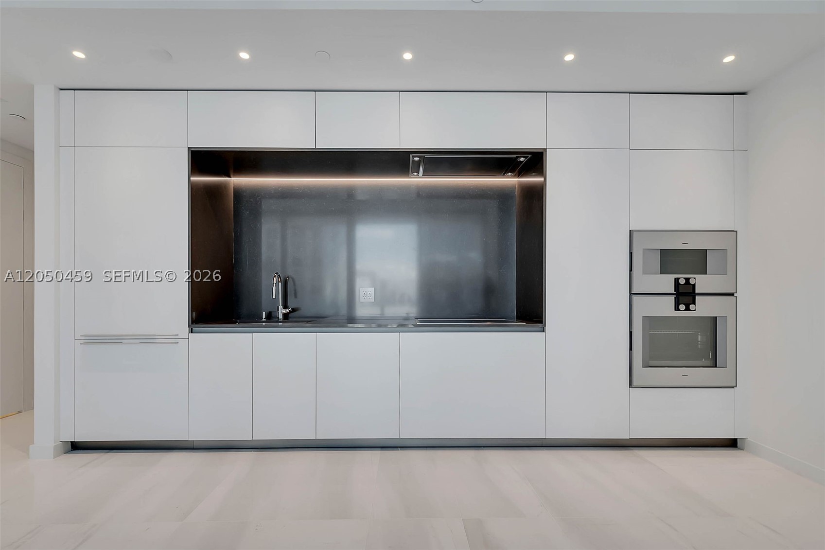 300 Biscayne Boulevard Way #3008W, Miami FL 33131