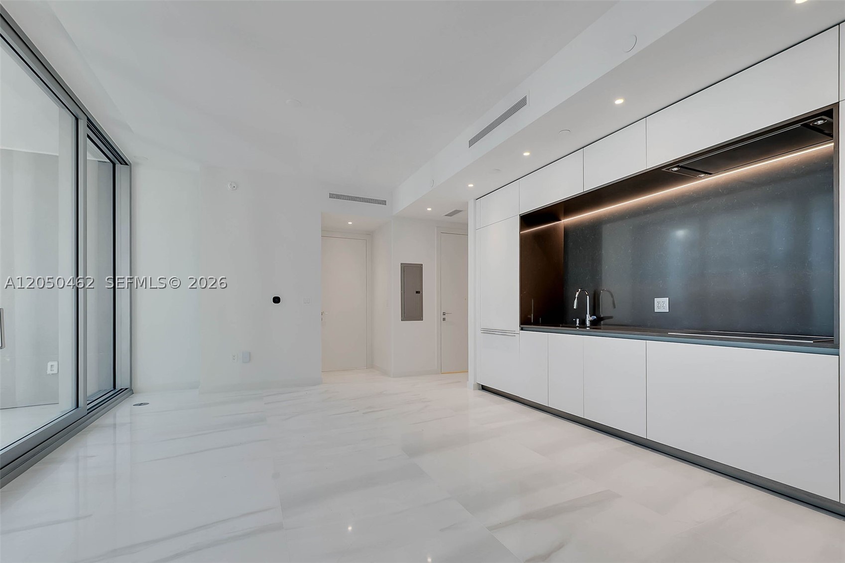 300 Biscayne Boulevard Way #3008W, Miami FL 33131