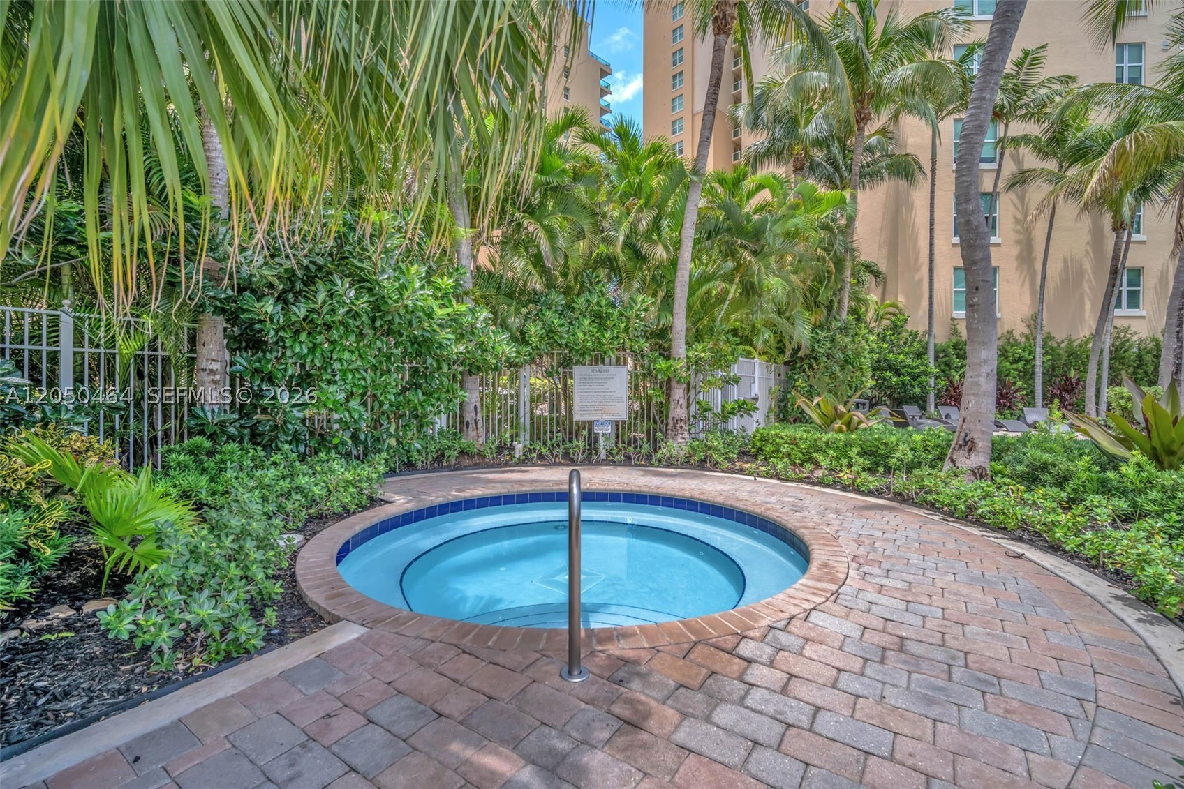 3340 NE 190th St #1206, Aventura FL 33180