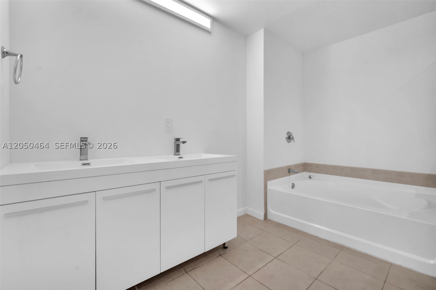 3340 NE 190th St #1206, Aventura FL 33180