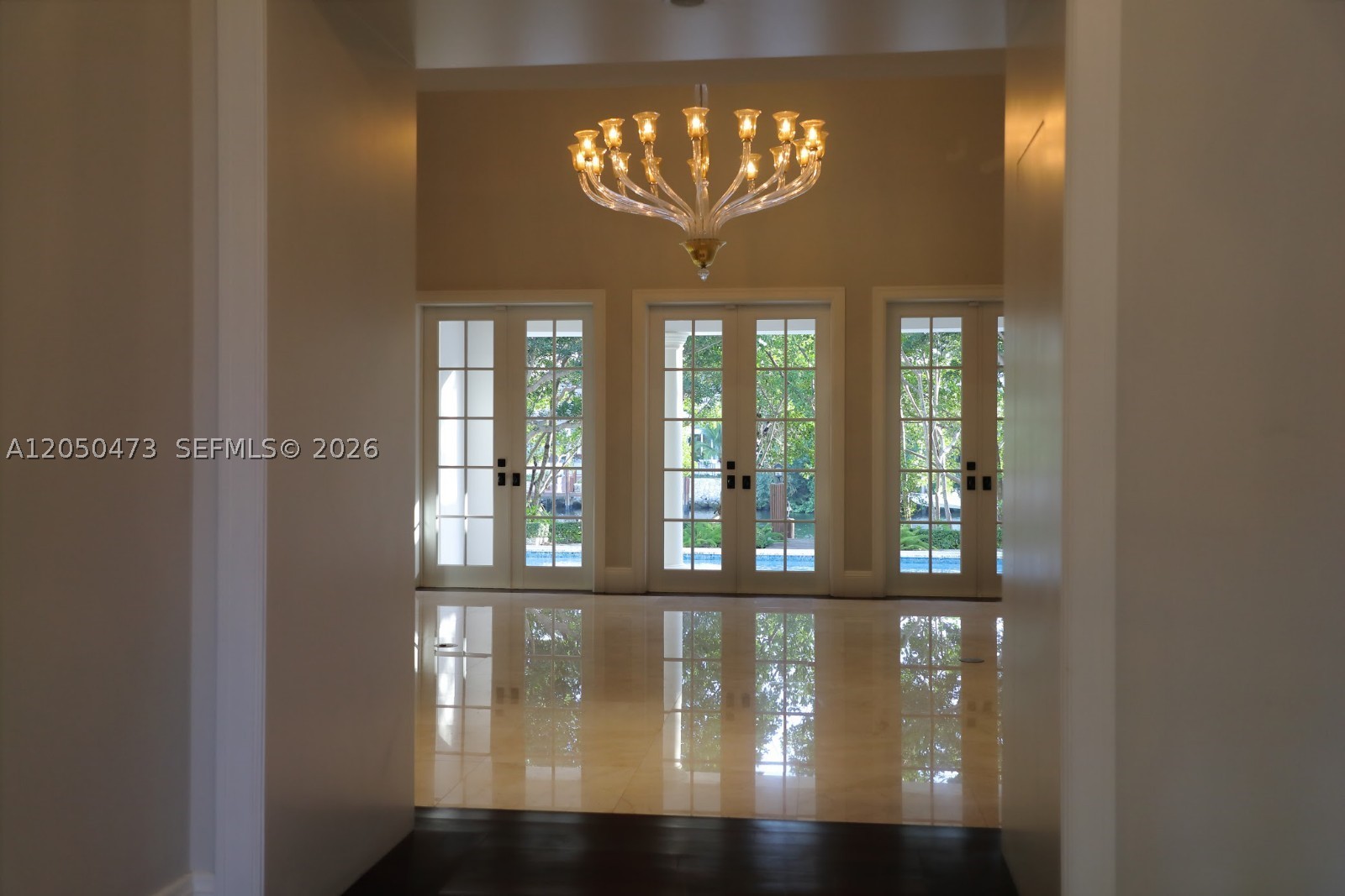 277 Marinero Ct, Coral Gables FL 33143