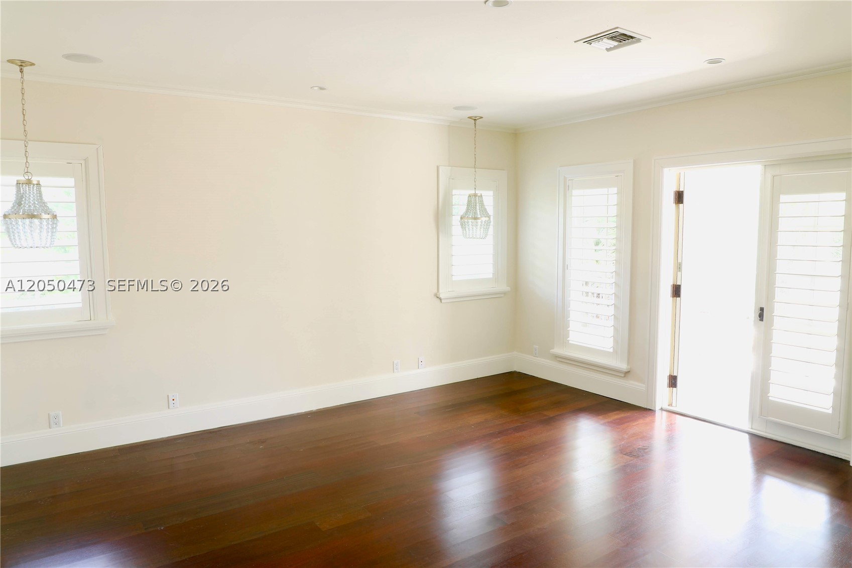 277 Marinero Ct, Coral Gables FL 33143
