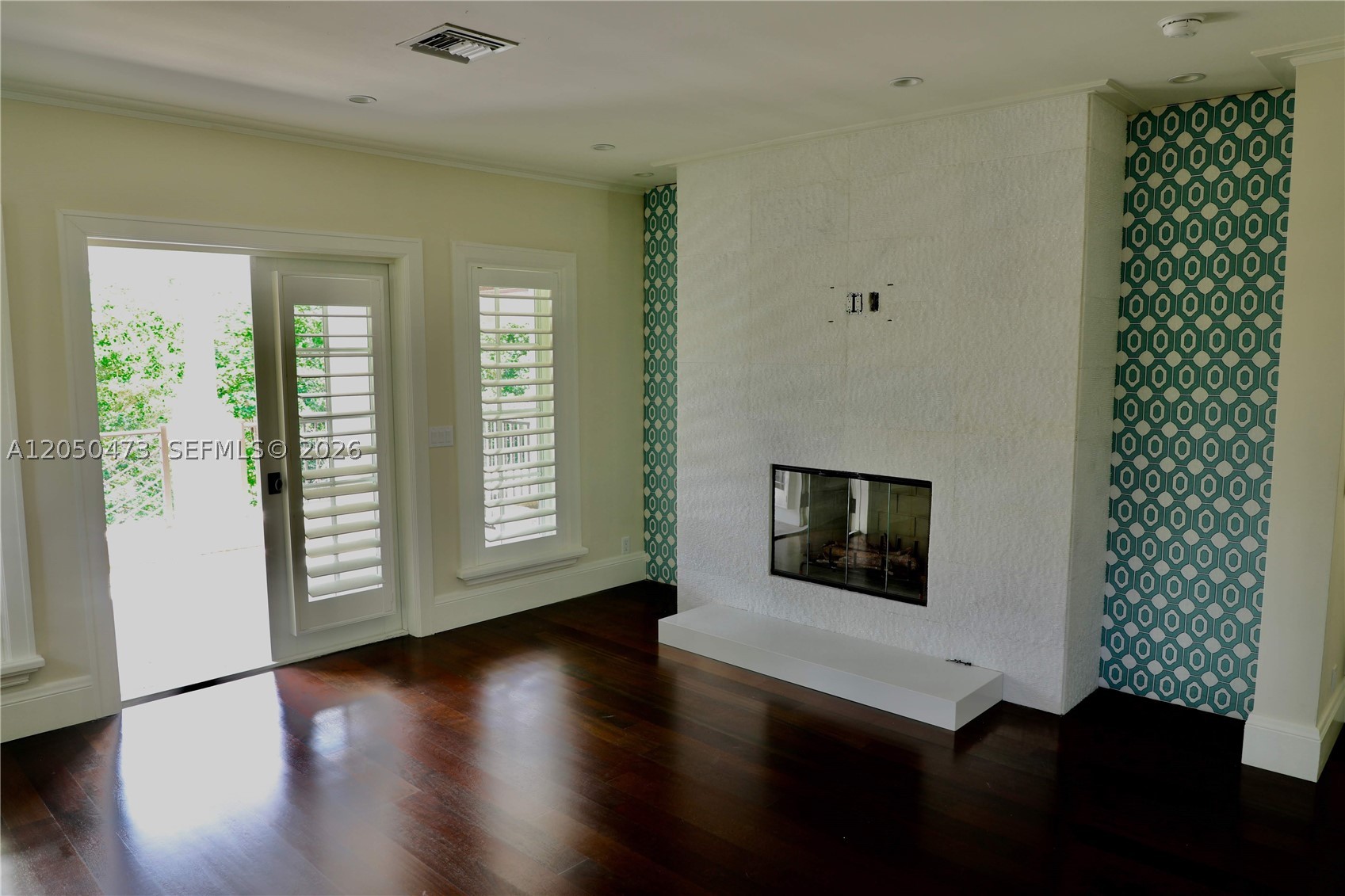 277 Marinero Ct, Coral Gables FL 33143