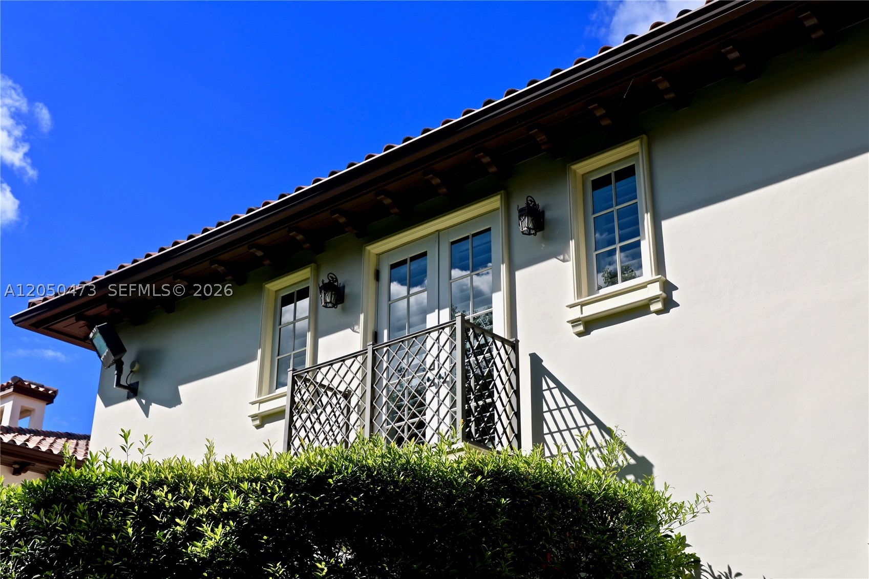 277 Marinero Ct, Coral Gables FL 33143