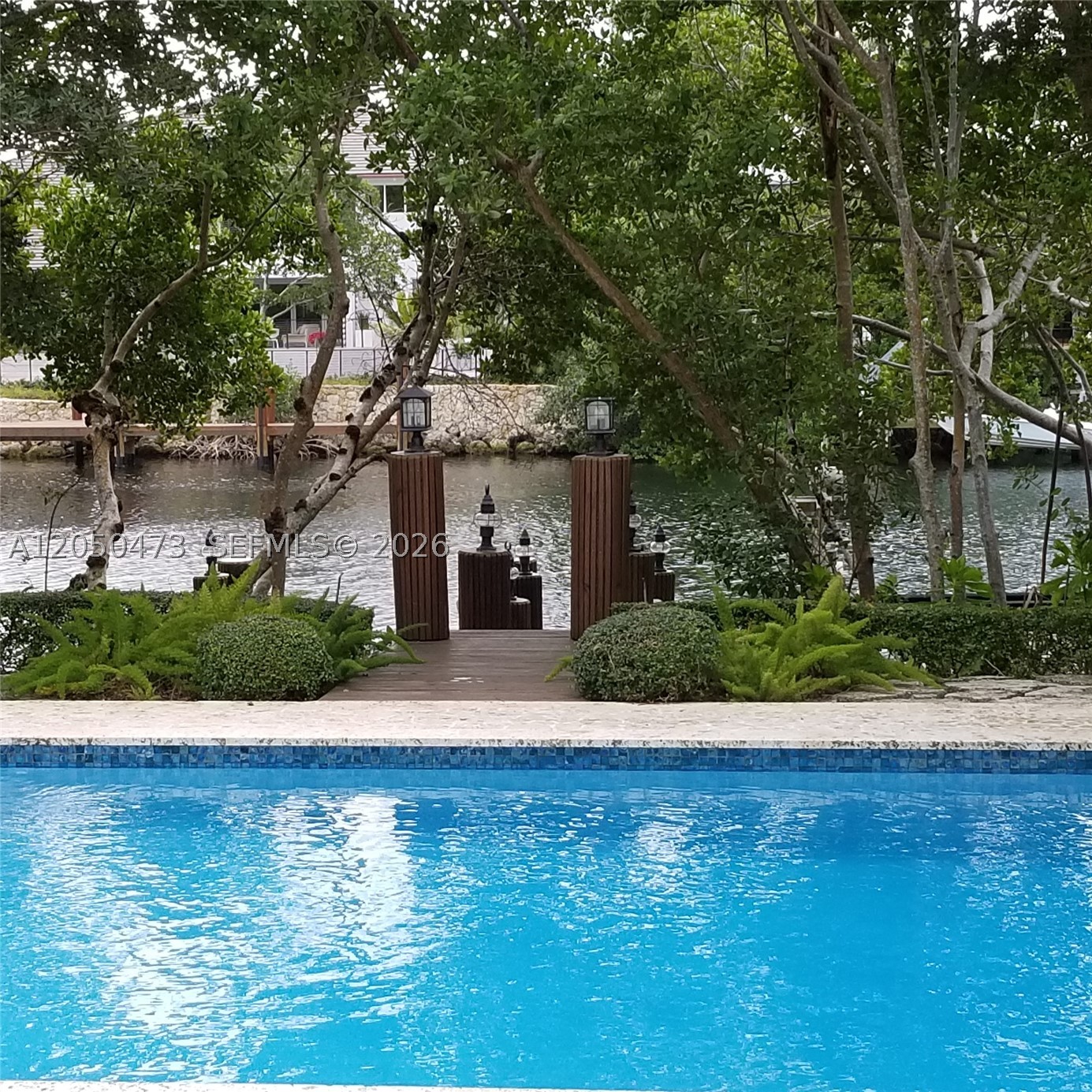 277 Marinero Ct, Coral Gables FL 33143