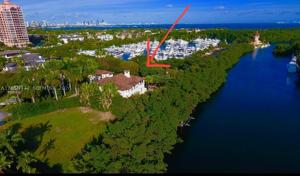 277 Marinero Ct, Coral Gables FL 33143