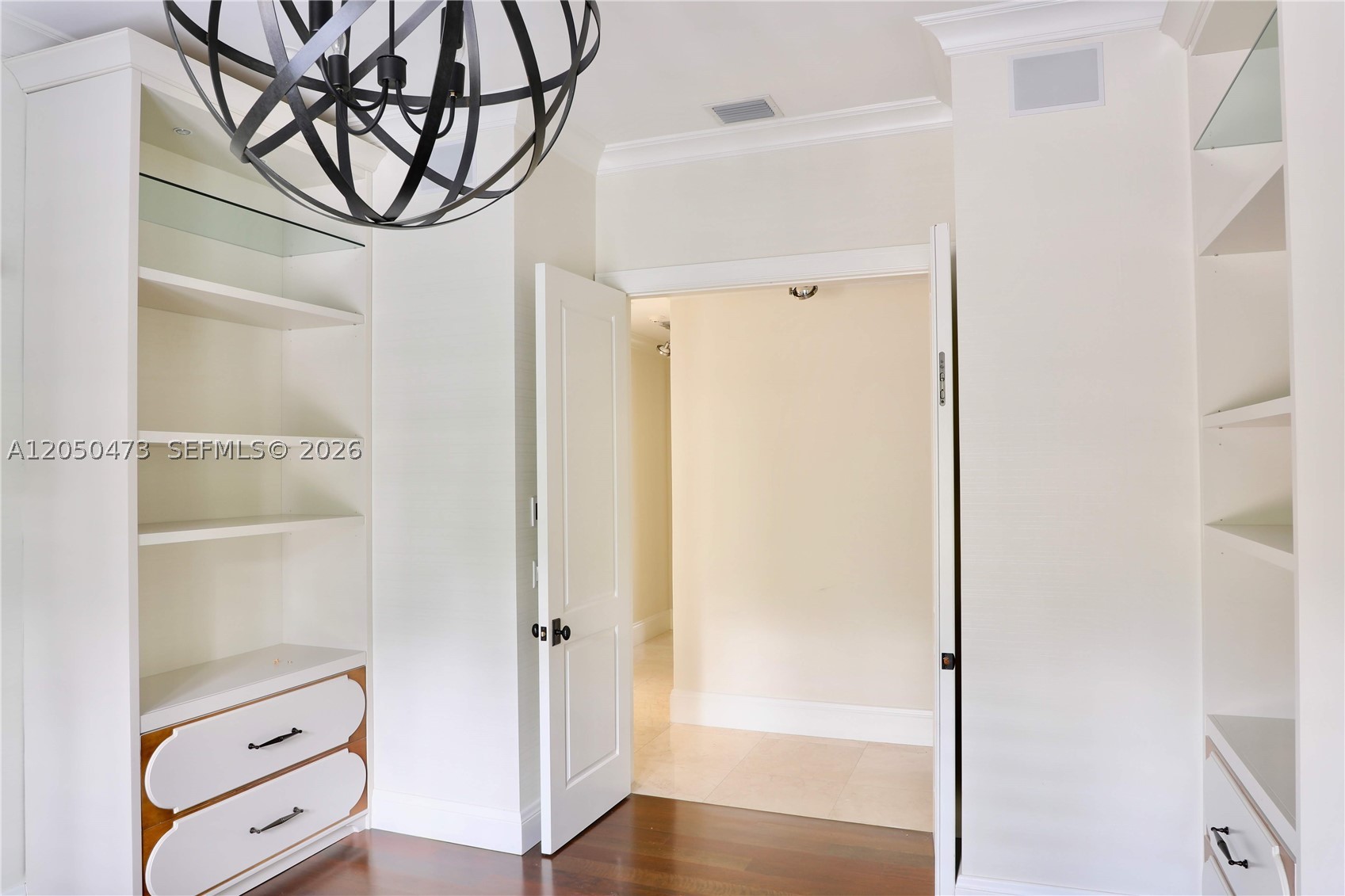 277 Marinero Ct, Coral Gables FL 33143