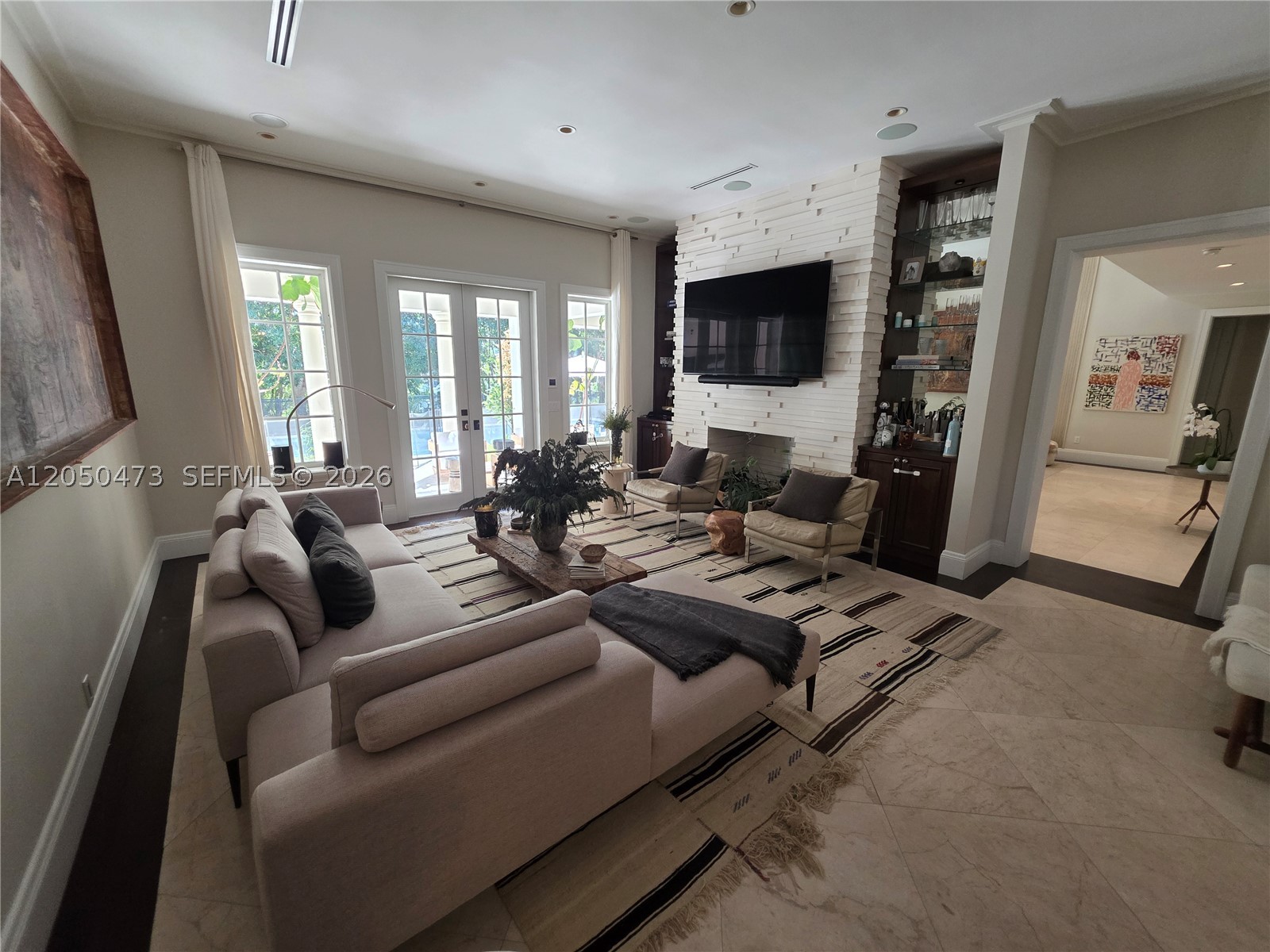 277 Marinero Ct, Coral Gables FL 33143