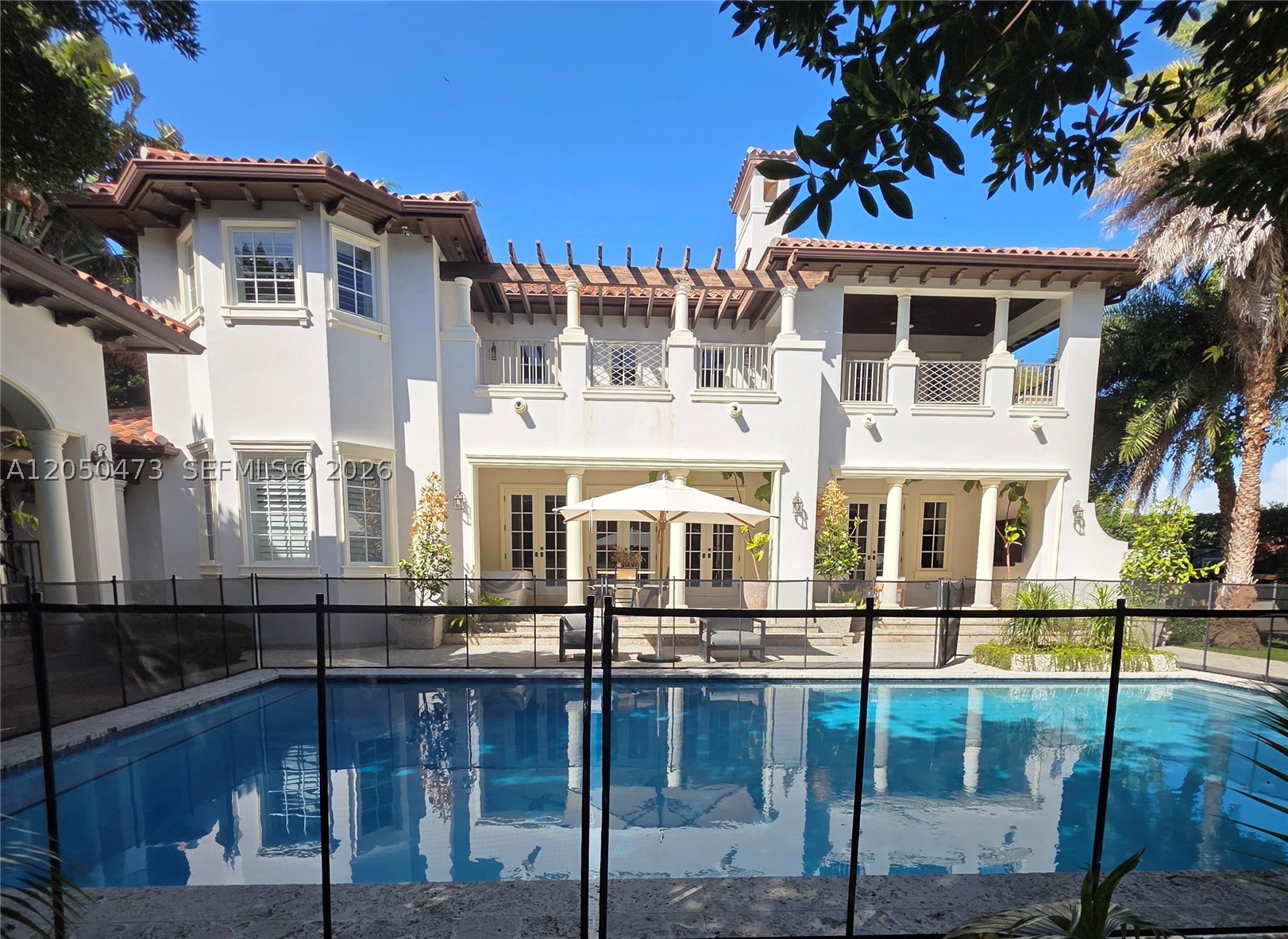 277 Marinero Ct, Coral Gables FL 33143