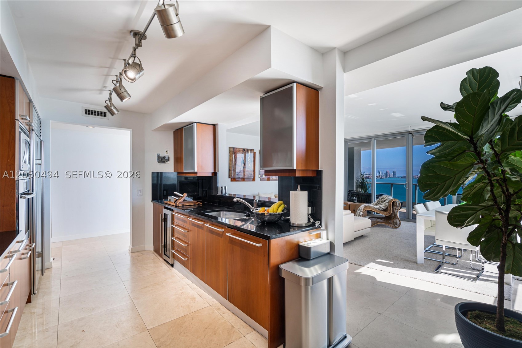 1331 Brickell Bay Dr #1611, Miami FL 33131
