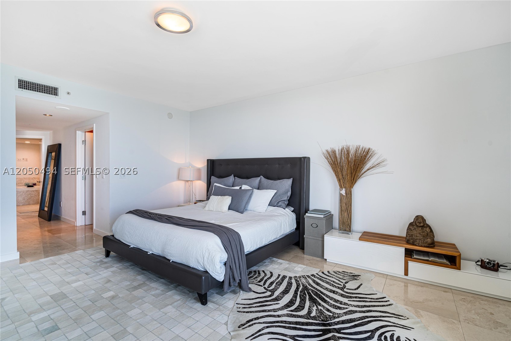 1331 Brickell Bay Dr #1611, Miami FL 33131